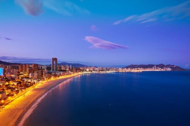 Sunset Waves Benidorm By Mar Holidays Exteriör bild
